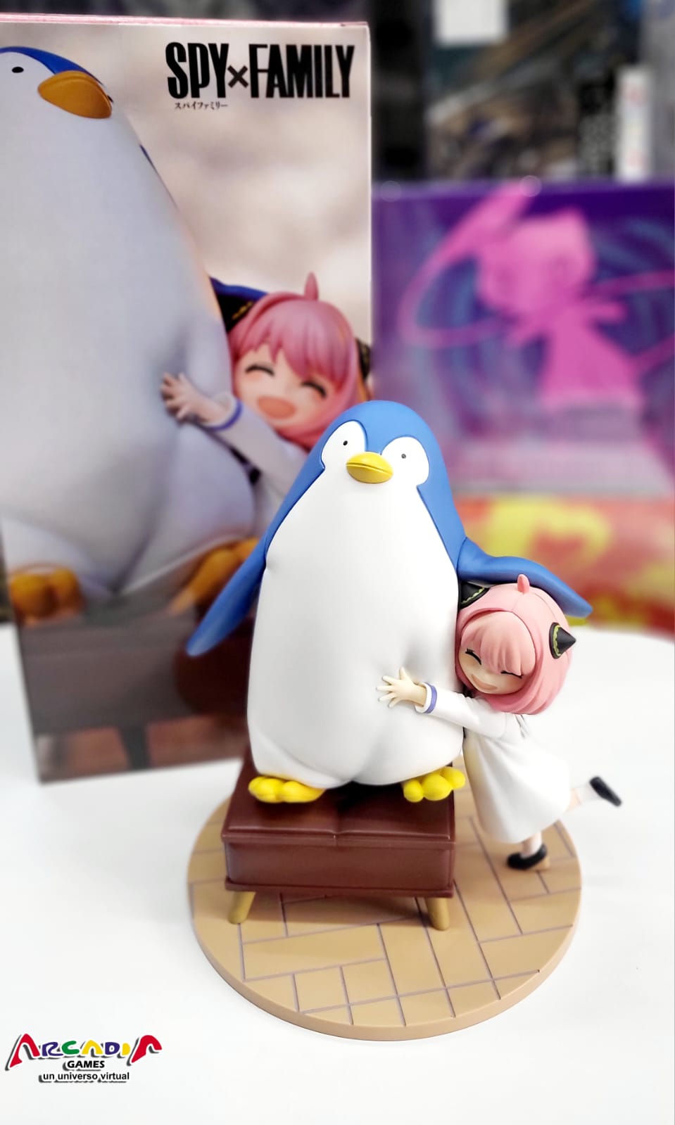 ANYA FORGER & PENGUIN EXCEED CREATIVE FIG. 19 CM SPY X FAMILY